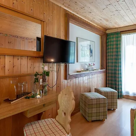 Hotel Salzano Basic Entrelagos