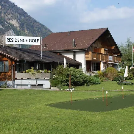 因特拉肯萨尔扎诺基本客房酒店 酒店