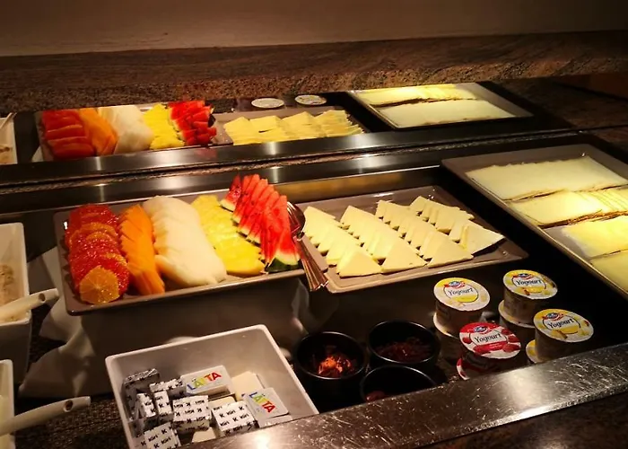 زايتسانو بيسك رومز إنترلاكن فندق 2*